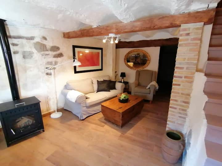 Casa De Pueblo Rehabilitada - Montanejos