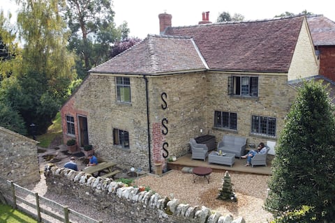 Peaceful, cosy rural cottage for 2