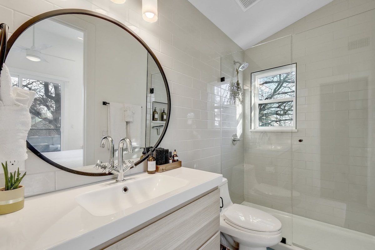Boho+Modern Oasis |  East ATX, Near Downtown