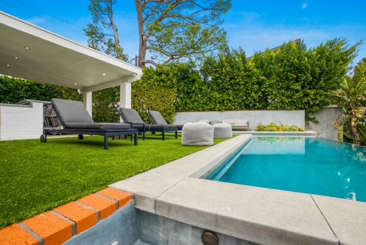 Hollywood Hills mountaintop estate pool, spa, gym gallery image 3
