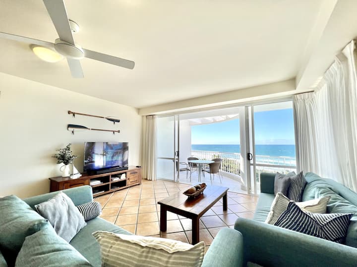 10 Best Beachfront Airbnb Vacation Rentals In Sunshine Coast, Australia