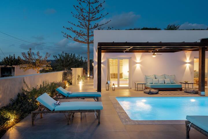 Citrus Seaside House I gallery image 2