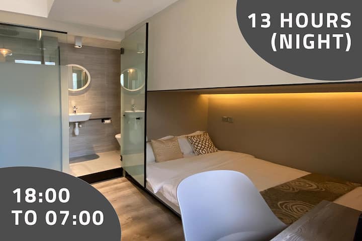 Double, Window, Short Overnight, 13 Hours: 6pm-7am - Singapore
