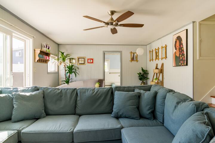 Private Heated Pool | Upscale Oasis Newport & Navy gallery image 3