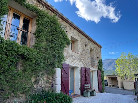 Cycling, walking or chilling. It has all you need.