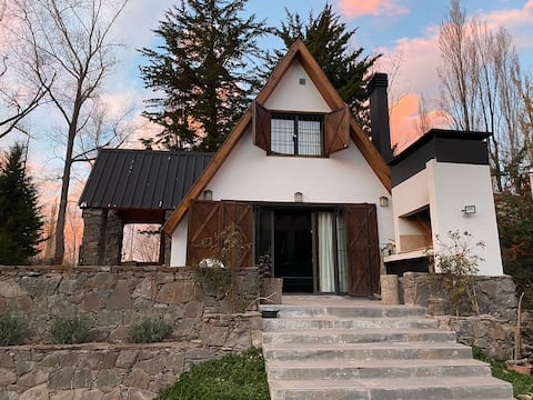 Casa El Ciprés, a place in the mountains
