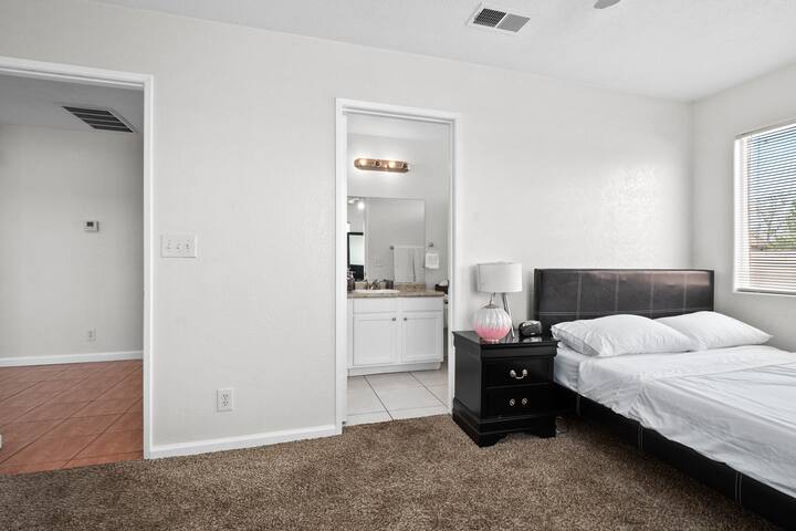 Голяма спалня