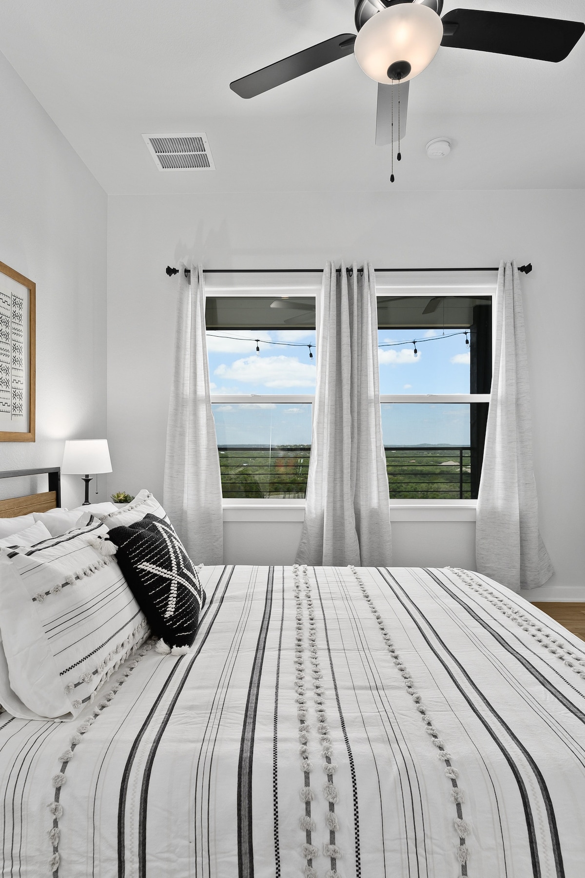 Spavaća soba za goste 2 s madracem od memorijske pjene veličine Queen