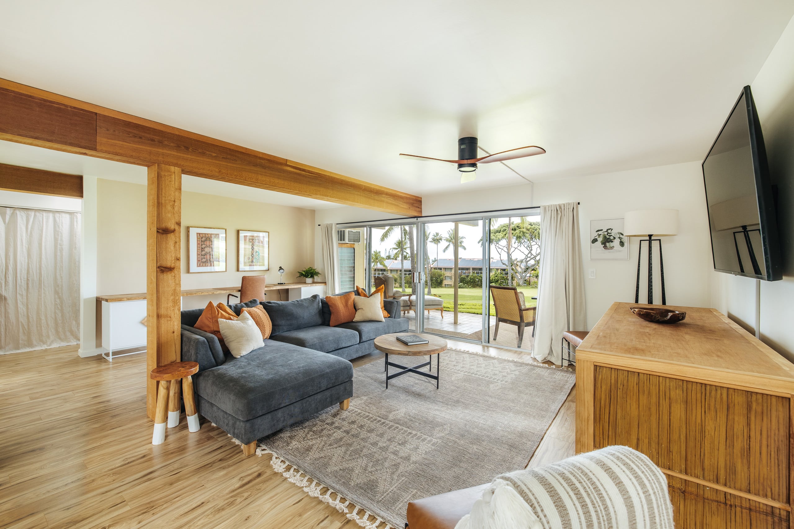 Condo in Kailua-Kona · ★4.93 · 1 bedroom · 2 beds · 2 baths - Image 11