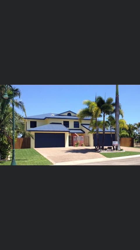 Waterfront Townhouse at Marina Entrance!