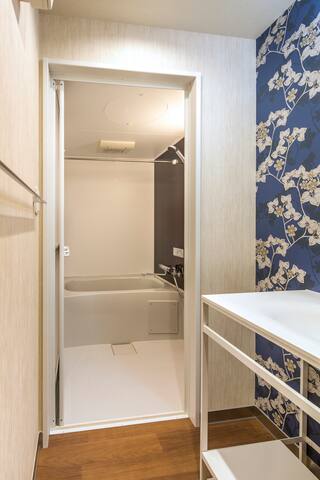 ◆浅草エリア◇キッチン・テーブル・冷蔵庫完備◆バルコニー付4名用◇Hotel SAILS◆ gallery image 4