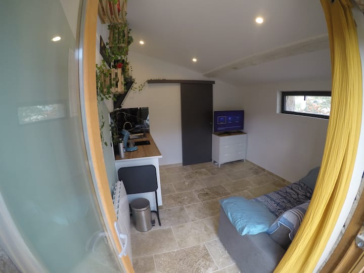 Joli Studio Avec Grande Terrasse Et Parking Privé - Carqueiranne