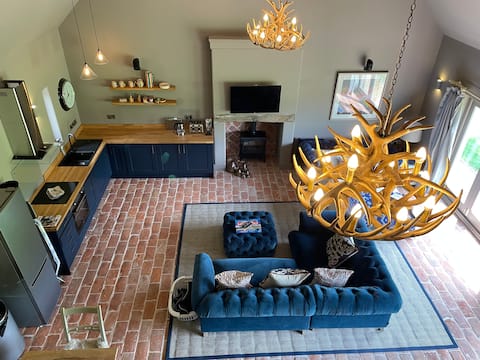 Butleigh, Glastonbury nr Millfield Entire Annexe