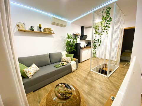 Popular Airbnb listing: Roman Cave Suite * Flexible check-in in Toledo