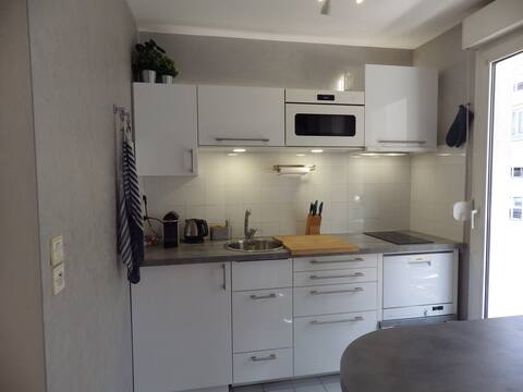 Top Airbnb: Elegant apartment with balcony and garage in Lyon