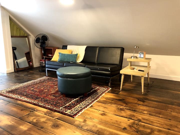 Astral House Wellness Retreat - Detroit, MI