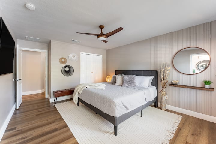 Chumba cha kulala cha Master #1 na bafu yako mwenyewe