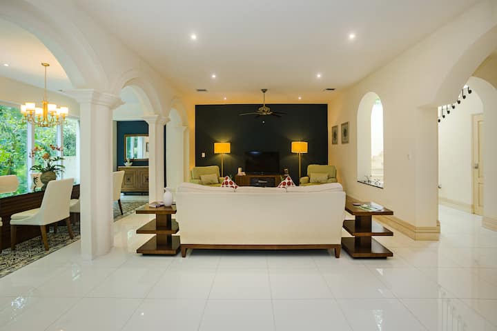 Beautiful Landmark Resort Private Villa In Cozumel - Cozumel