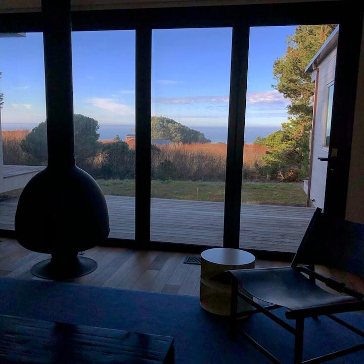 Bodega Bungalow: Contemporary Ocean View Retreat - Wrights Beach, CA
