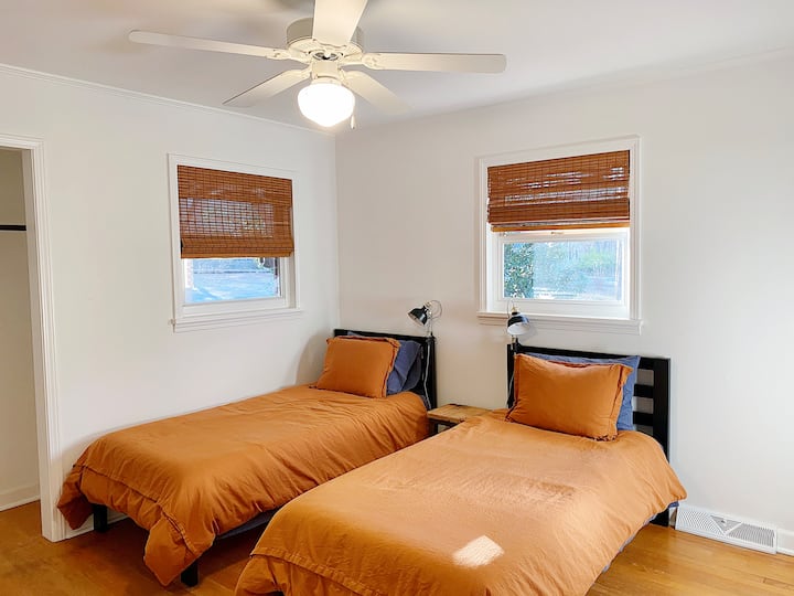 Charming Rock Hill Ranch 3bd/2ba