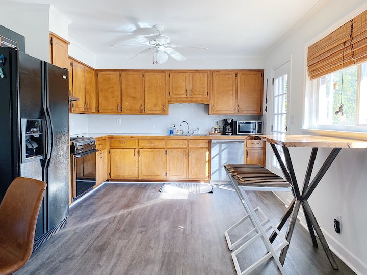 Charming Rock Hill Ranch 3bd/2ba