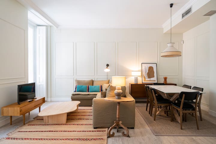 Great apartment in Palacio Real 2Hab.6Pax.2BaFAC