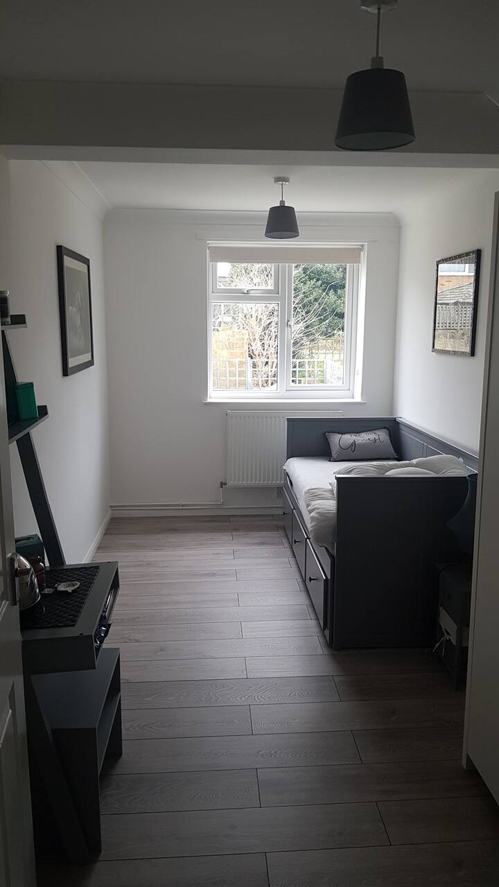 Newhaven Holiday Rentals & Homes England, United Kingdom Airbnb