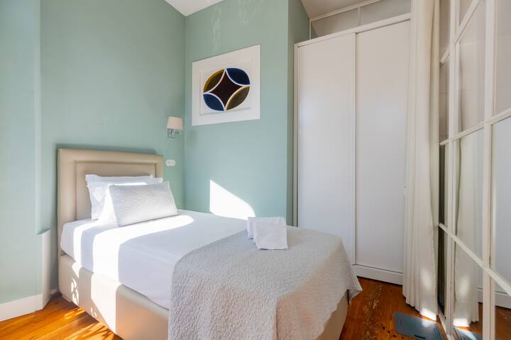 CLUBE Charming Apartments Ribeira – DLX 1 gallery image 4
