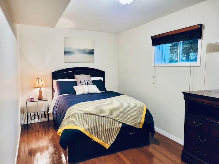 Bedroom #3 - Double Bed w/ Dresser 