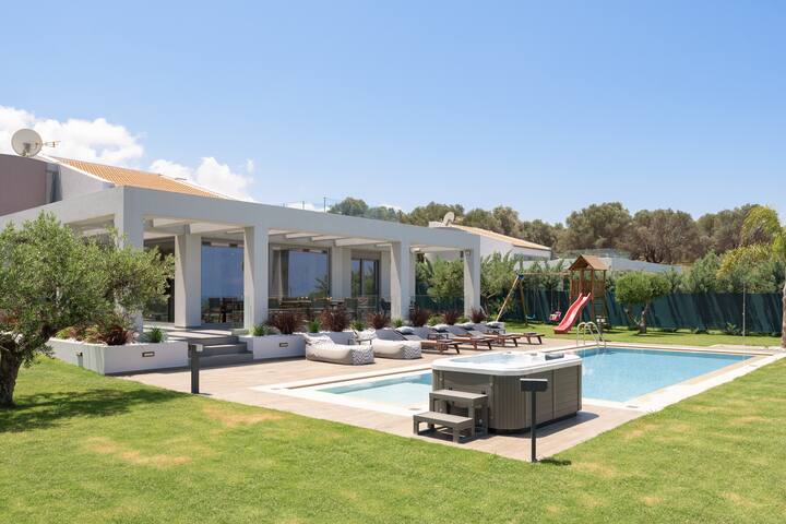 Agrielia Villa II, Graced by Heated Spa Whirlpool gallery image 2