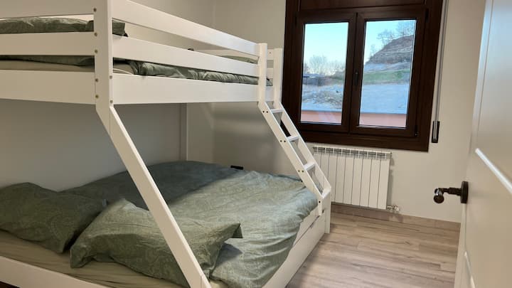 Spálňa 4