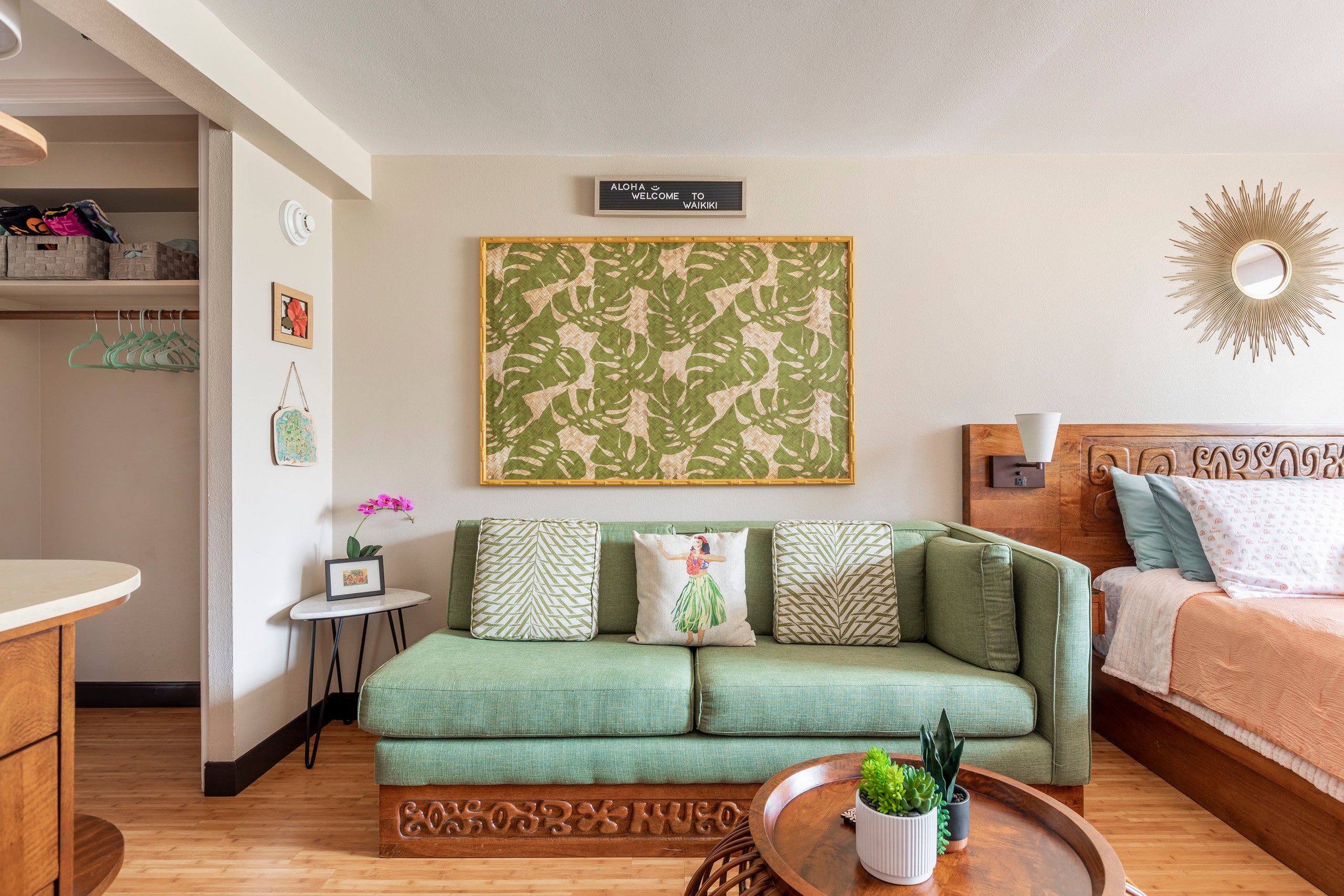 Condo in Honolulu · ★4.91 · 1 bedroom · 2 beds · 1 shared bath - Image 1
