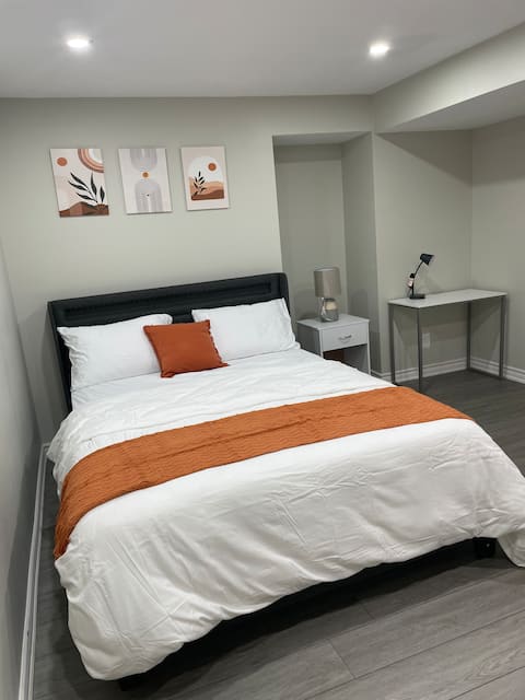 New 2 bedroom home.