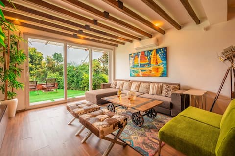 StayVista at Oberoi's Chalet