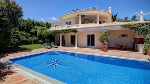Peaceful 8 bed villa /sea views / beautiful garden