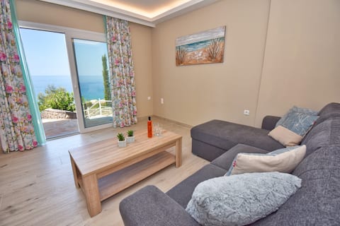 Successful Airbnb property: Casa Tramonto Sea View Private Heated Pool in Δήμος Κεντρικής Κέρκυρας και Διαποντίων Νήσων
