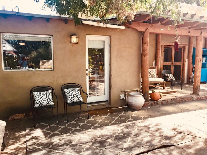 "Acequia House" In The Heart Of Albuquerque - Albuquerque, NM