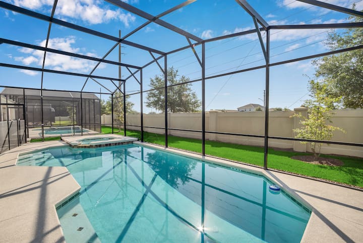 Modern 10 Bedroom Home Only Minutes From Disney - Villas for Rent in