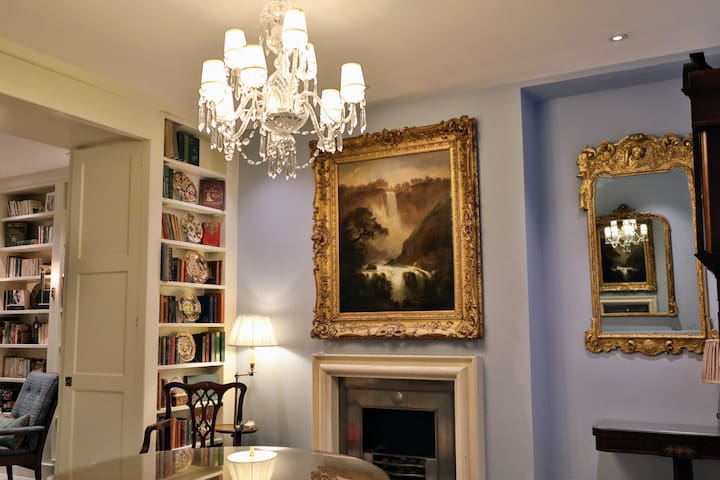 Your own elegant home in the very heart of London. gallery image 5