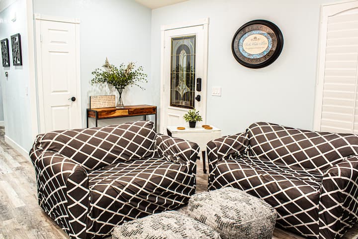 Cozy, Quiet & Fully Remodeld Rancho Cucamonga Home - 랜초쿠카몽가