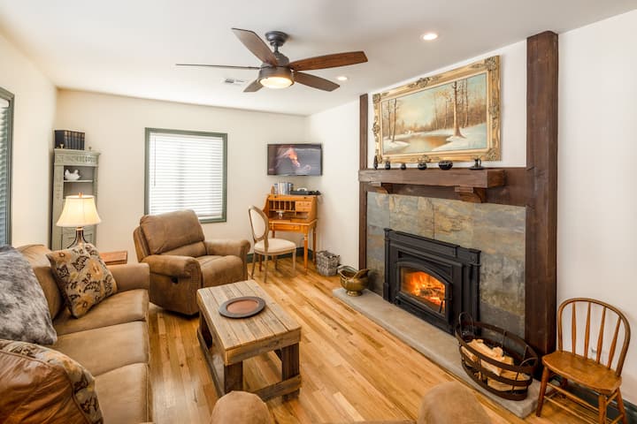 The Cozy Hearth - Flagstaff