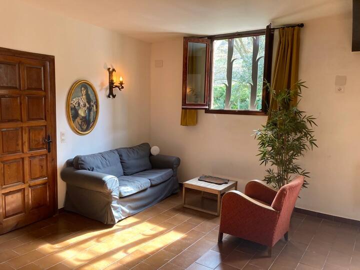 Souterain-studio near the beach of Sa Riera/Begur