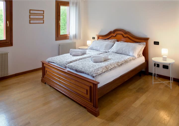 ห้องนอน 2 (เตียงคู่)