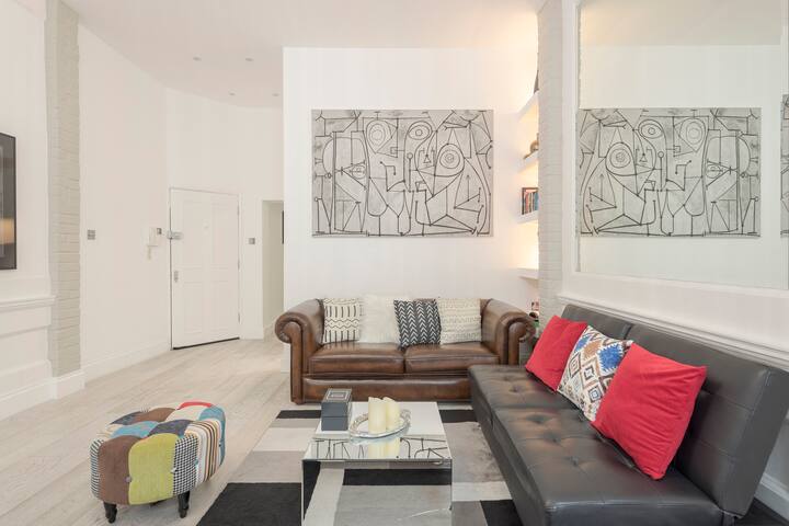RARE: Oxford Street 2 Bed Apartment- Hyde Park gallery image 2