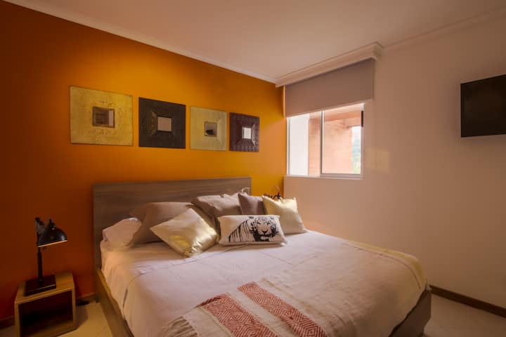 Stunning second room. 