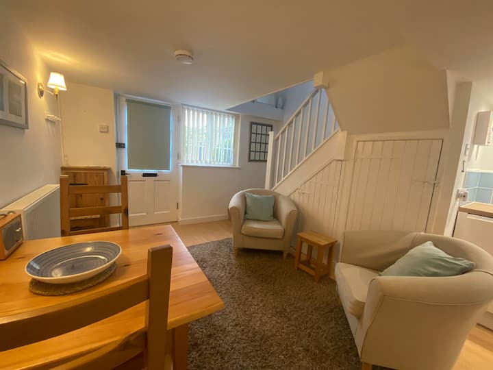 The Pretty Cottage In The Heart Of Horsham. - イギリス ホーシャム
