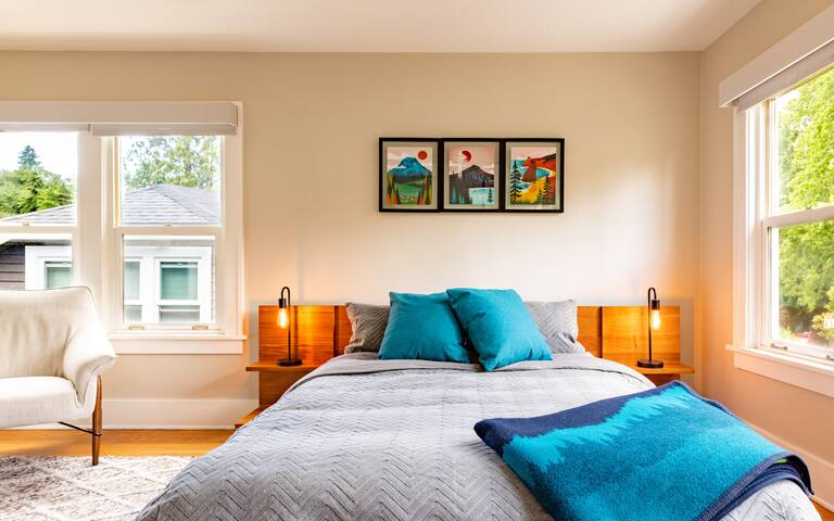 Emerald City Garden Home gallery image 2