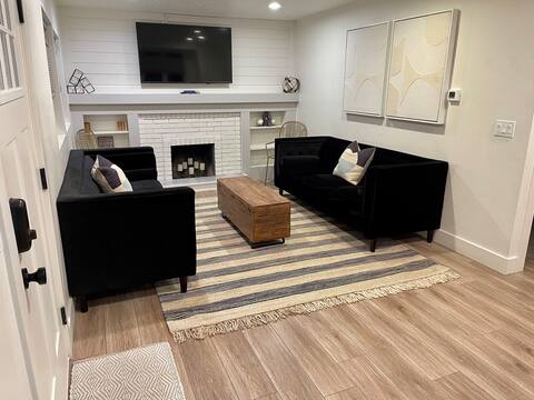 Popular Airbnb listing: Dream House w/ Hot Tub, Sauna, Fire Pit, Bbq in Liberty Wells