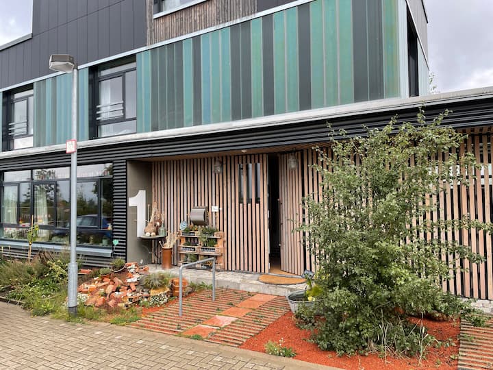 Architecture highlight recycling house/Hanover Houses for Rent in