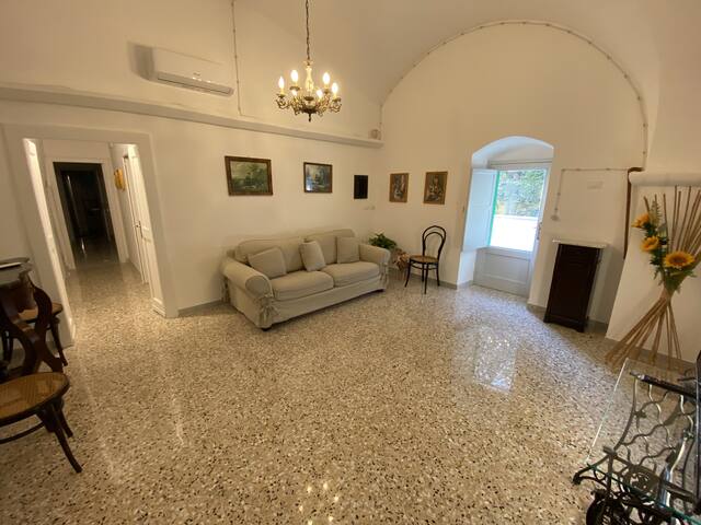 Tenuta Lamanna, appartamenti in Villa con piscina gallery image 3